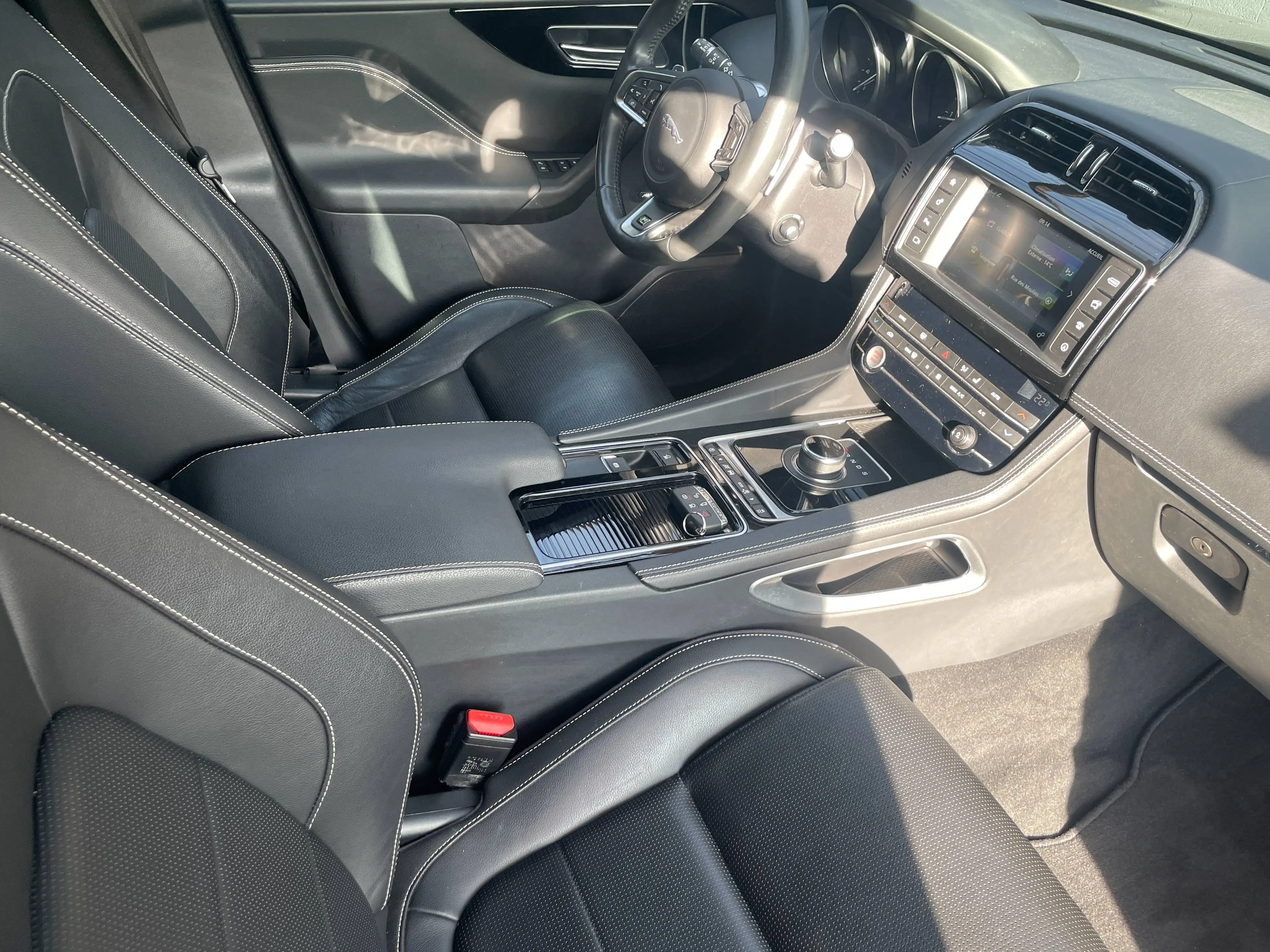 Jaguar F-Pace F-Pace 25d AWD Aut. R-Sport — photo 12