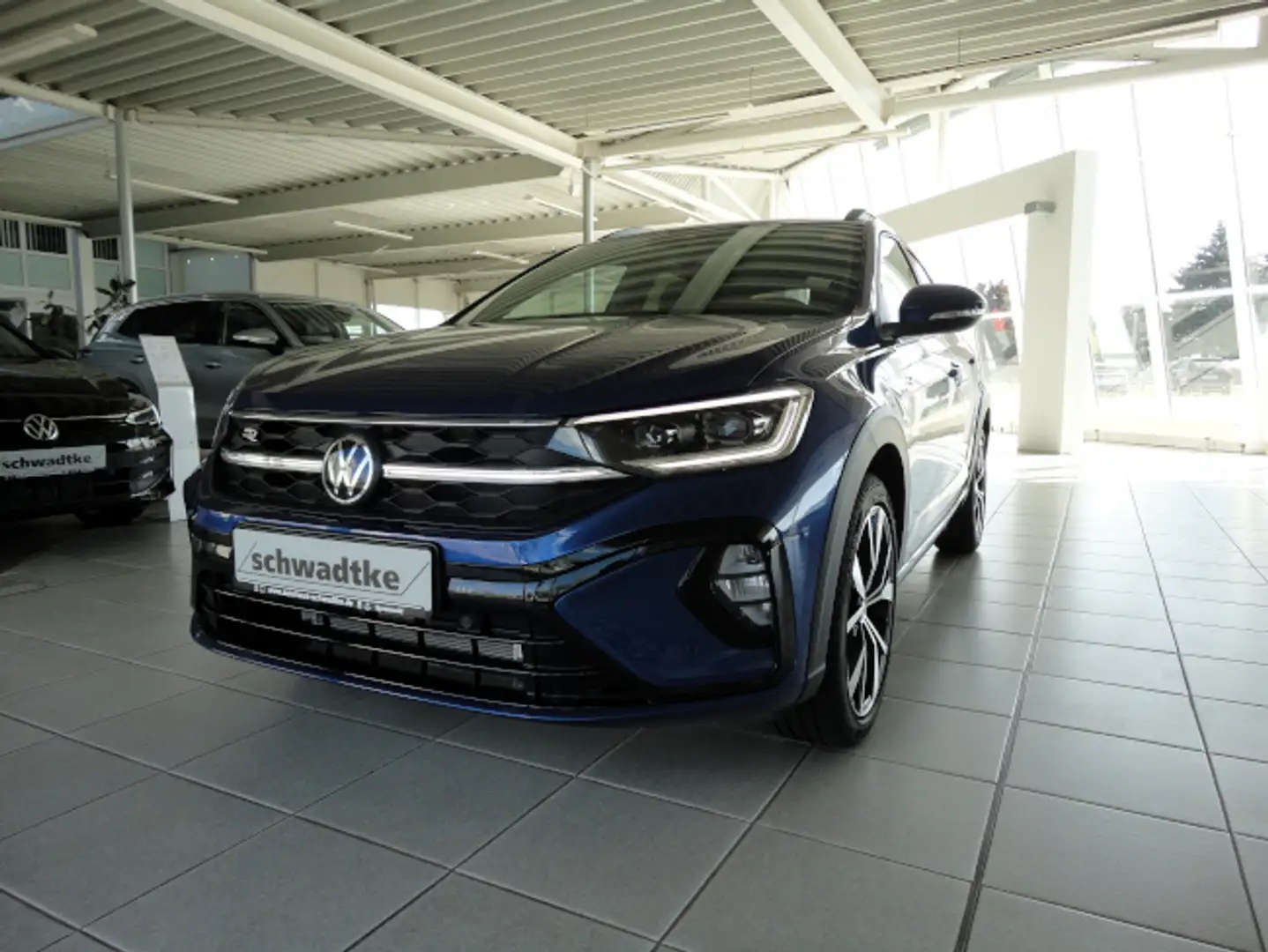 Volkswagen Taigo R-Line TSI 7-Gang-DSG Azul - 1