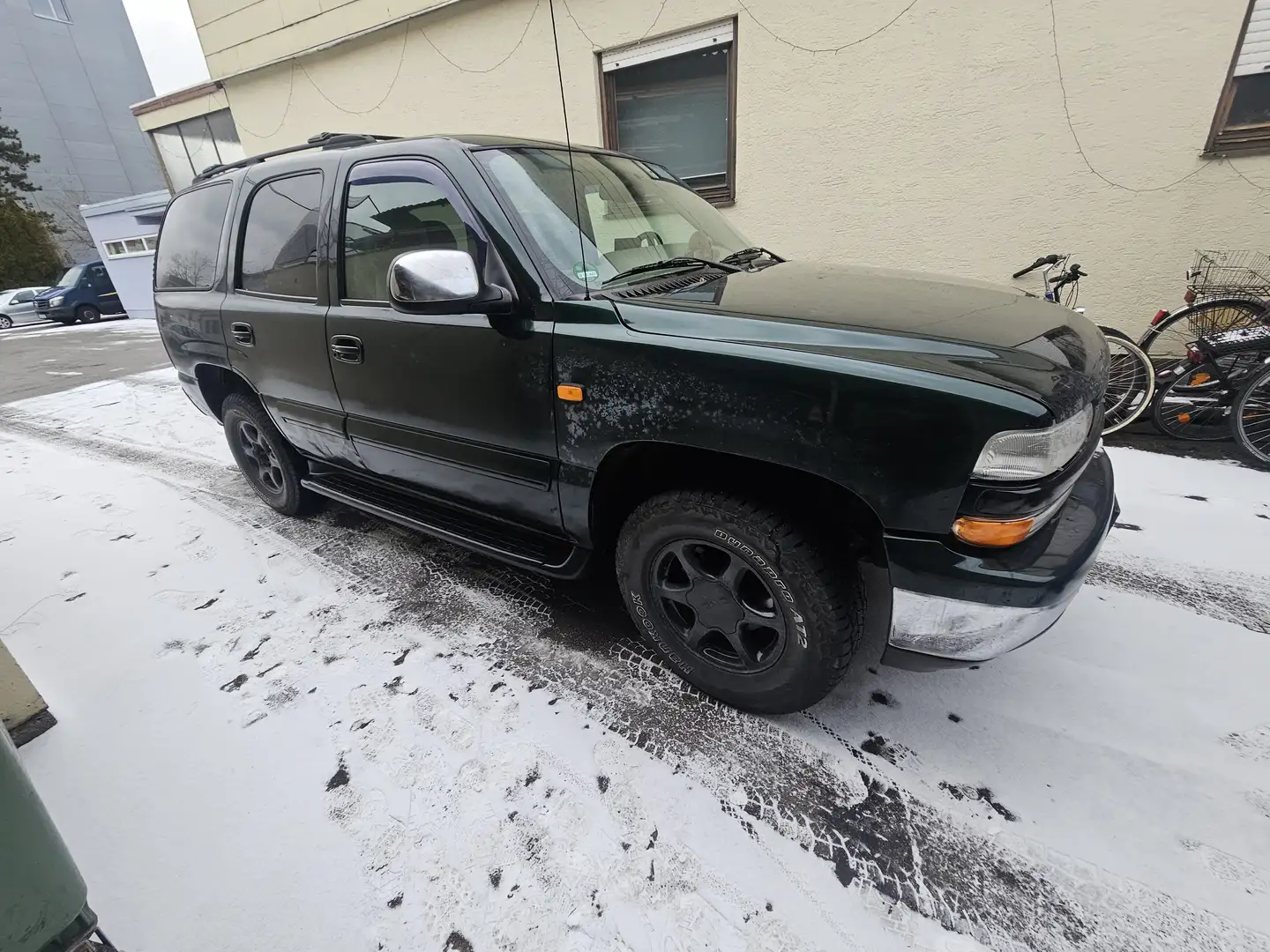 Chevrolet Tahoe LT - 2