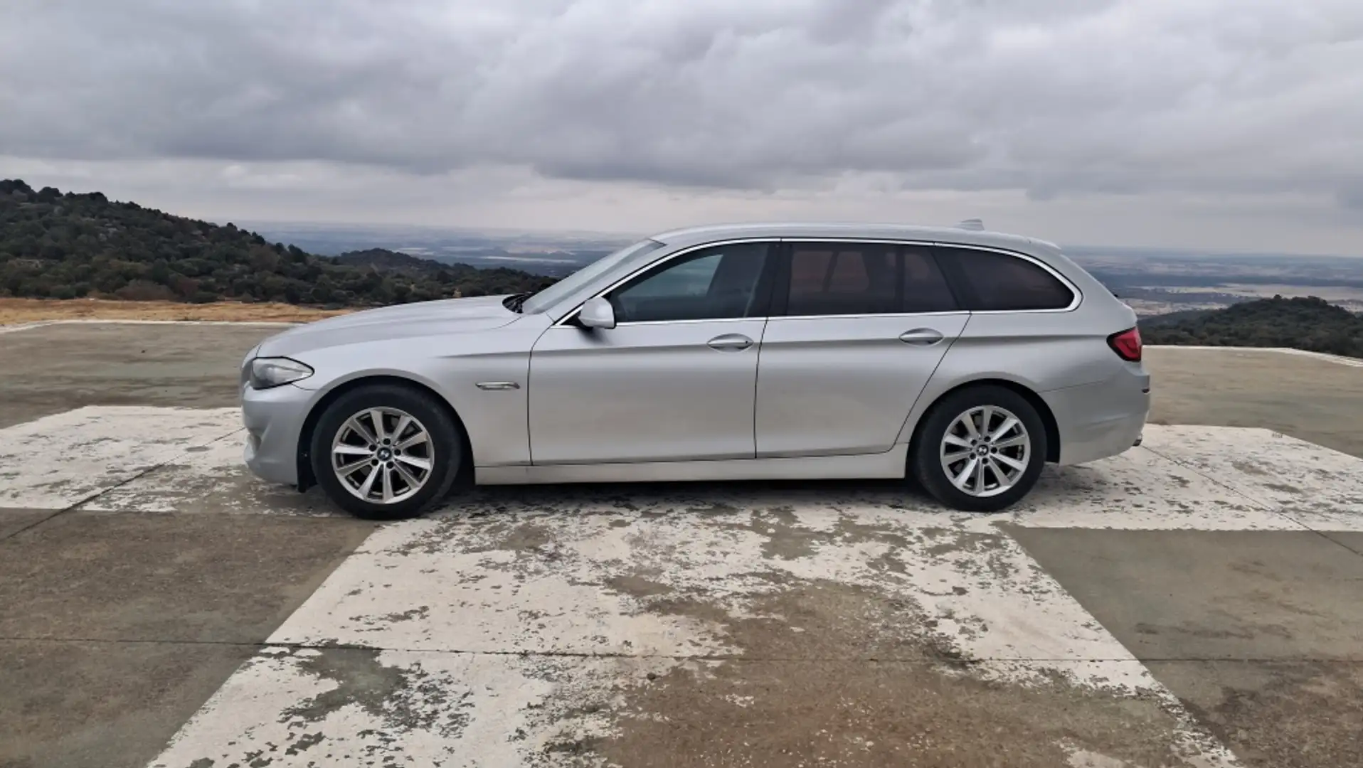 BMW 520 520dA Touring Gris - 1