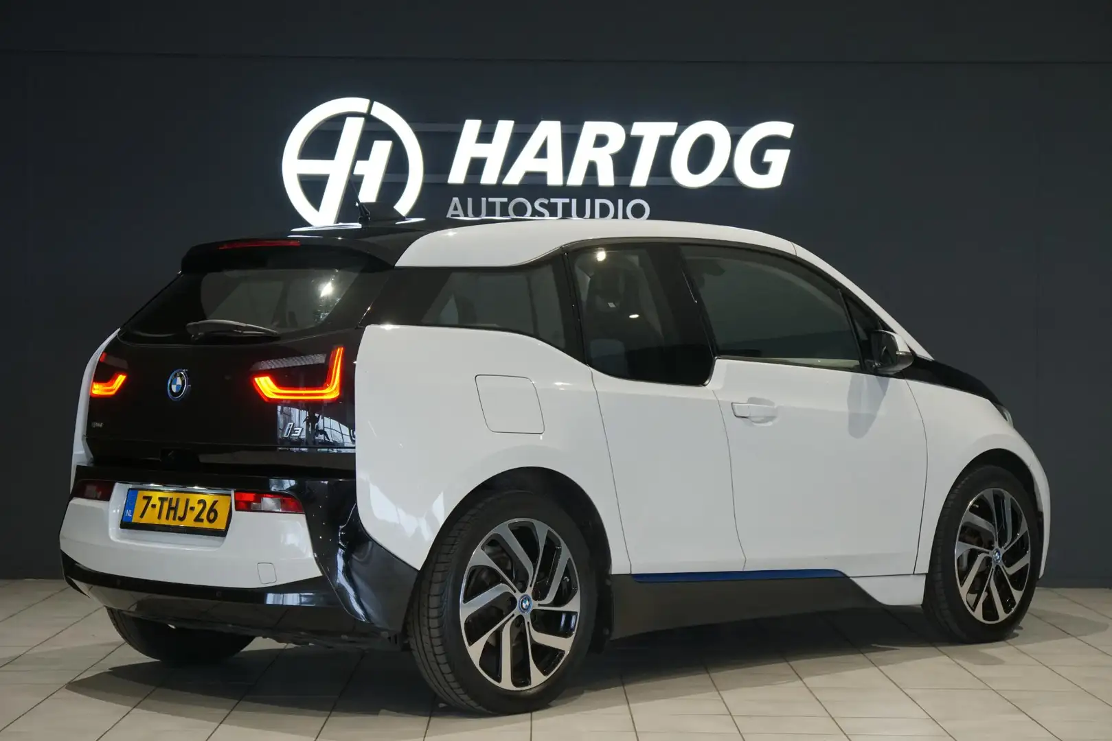 BMW i3 Basis Comfort 22 kWh Wit - 2