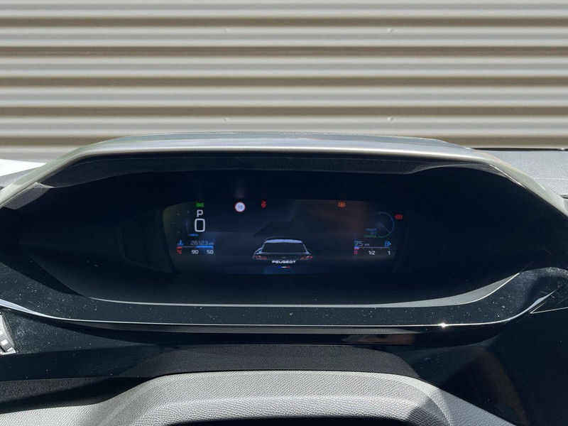 Peugeot 408 Allure Hybrid 145  e-DCS6 Navi+360° Kam+ACC+DAB+ — photo 14