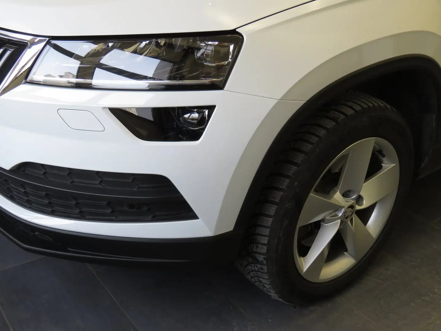 Skoda Karoq 4x4 Style TDI DSG Weiß - 2