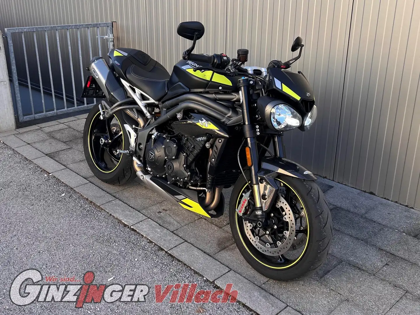 Triumph Street Triple 675 - 1