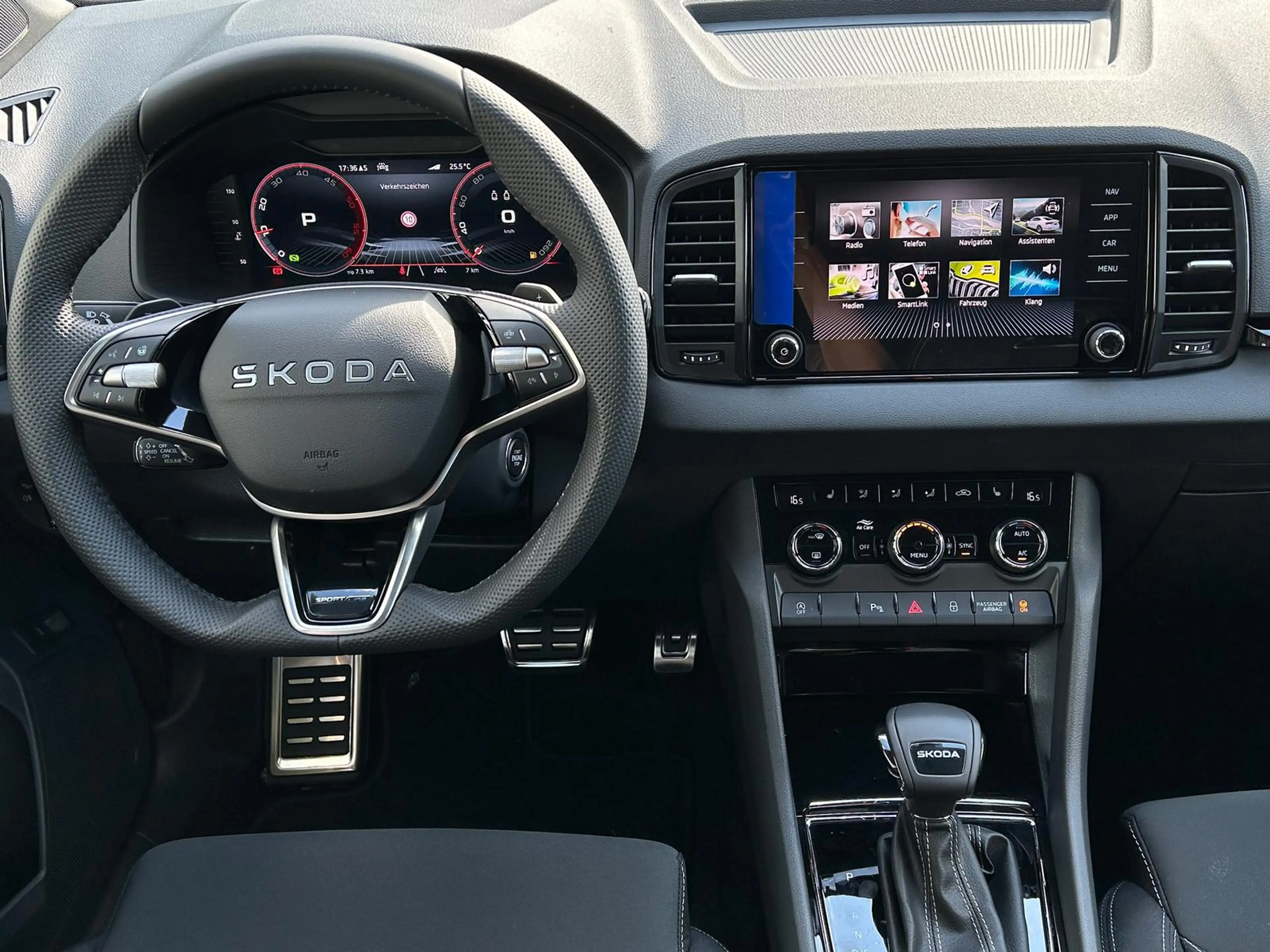 Skoda Karoq Sportline 2.0 TDI DSG AHK*NAVI*Android Auto**SHZ*K — photo 8