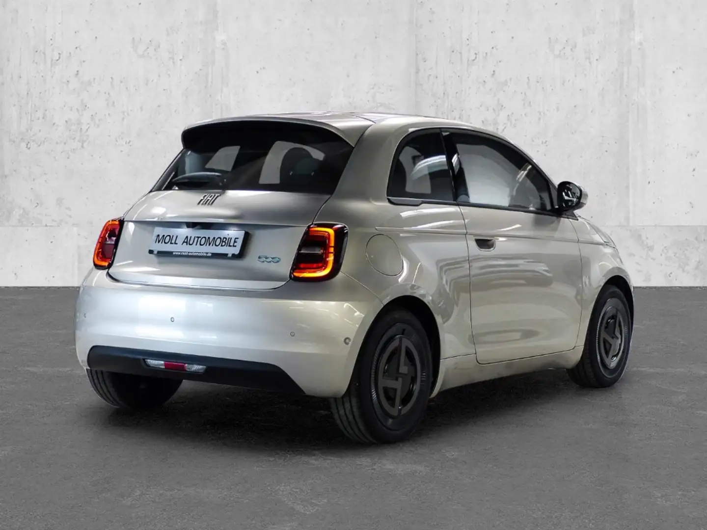 Fiat 500e Giorgio Armani Collector s Edition Gris - 2