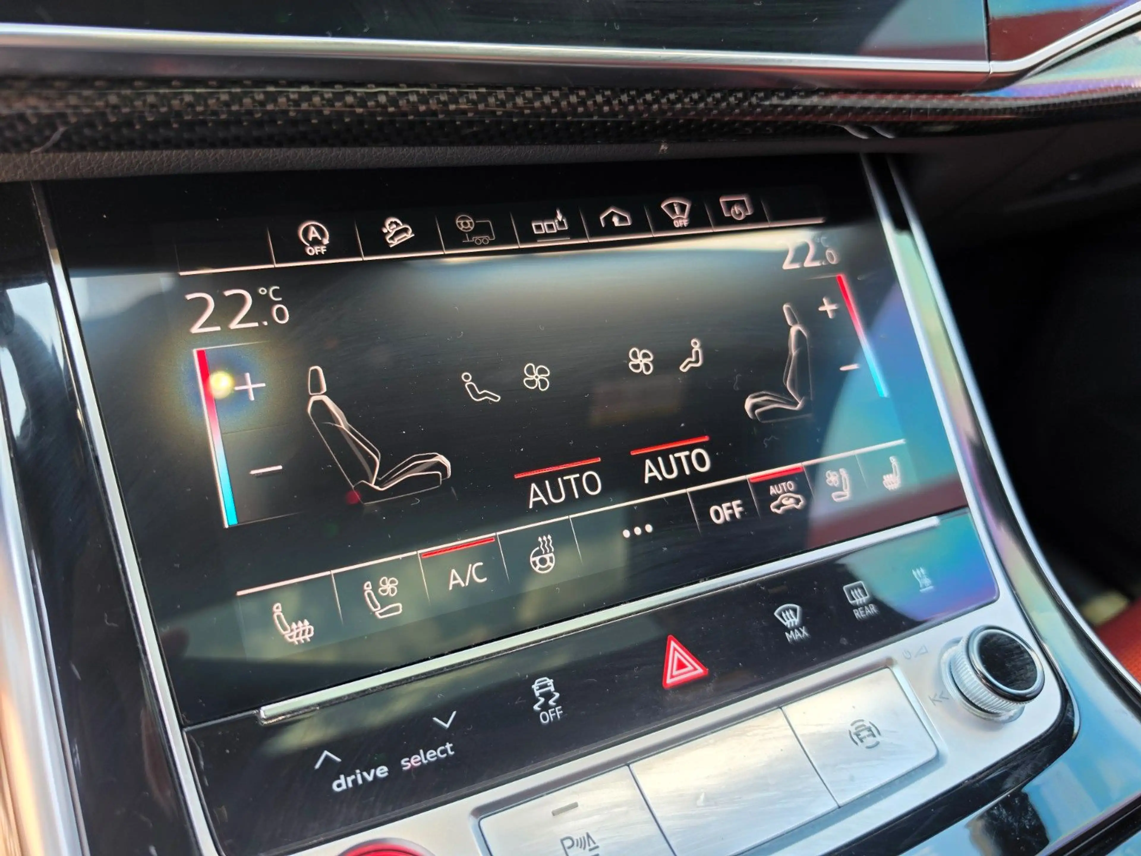 Audi SQ7 4.0 TDI quattro*CARBON*HuD*PANO*Massage — photo 14