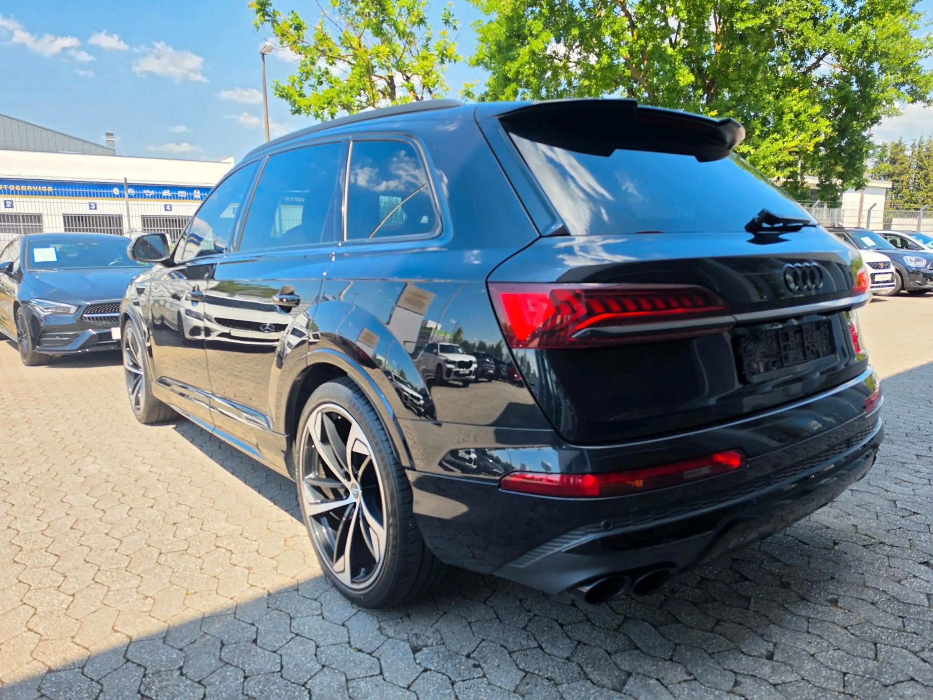Audi SQ7 4.0 TDI quattro*CARBON*HuD*PANO*Massage — photo 4