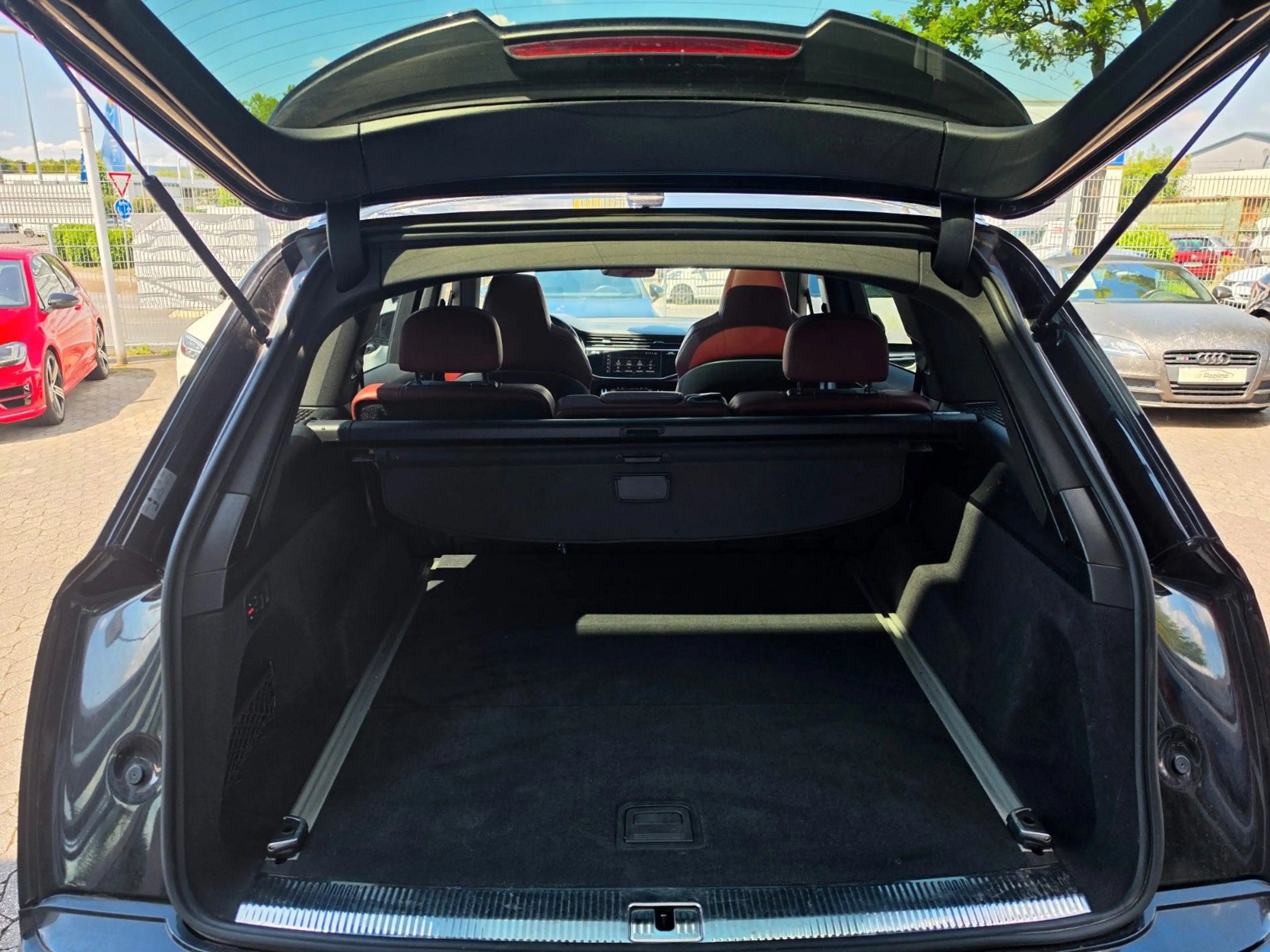 Audi SQ7 4.0 TDI quattro*CARBON*HuD*PANO*Massage — photo 11