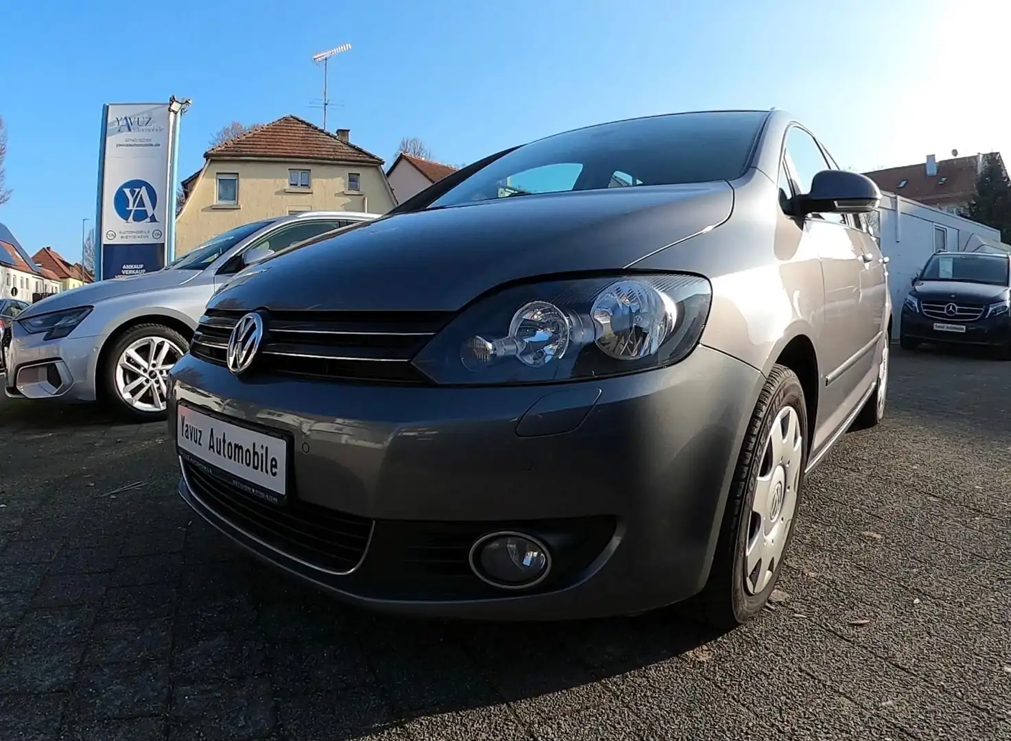 Volkswagen Golf Plus VI Highline Grau - 1