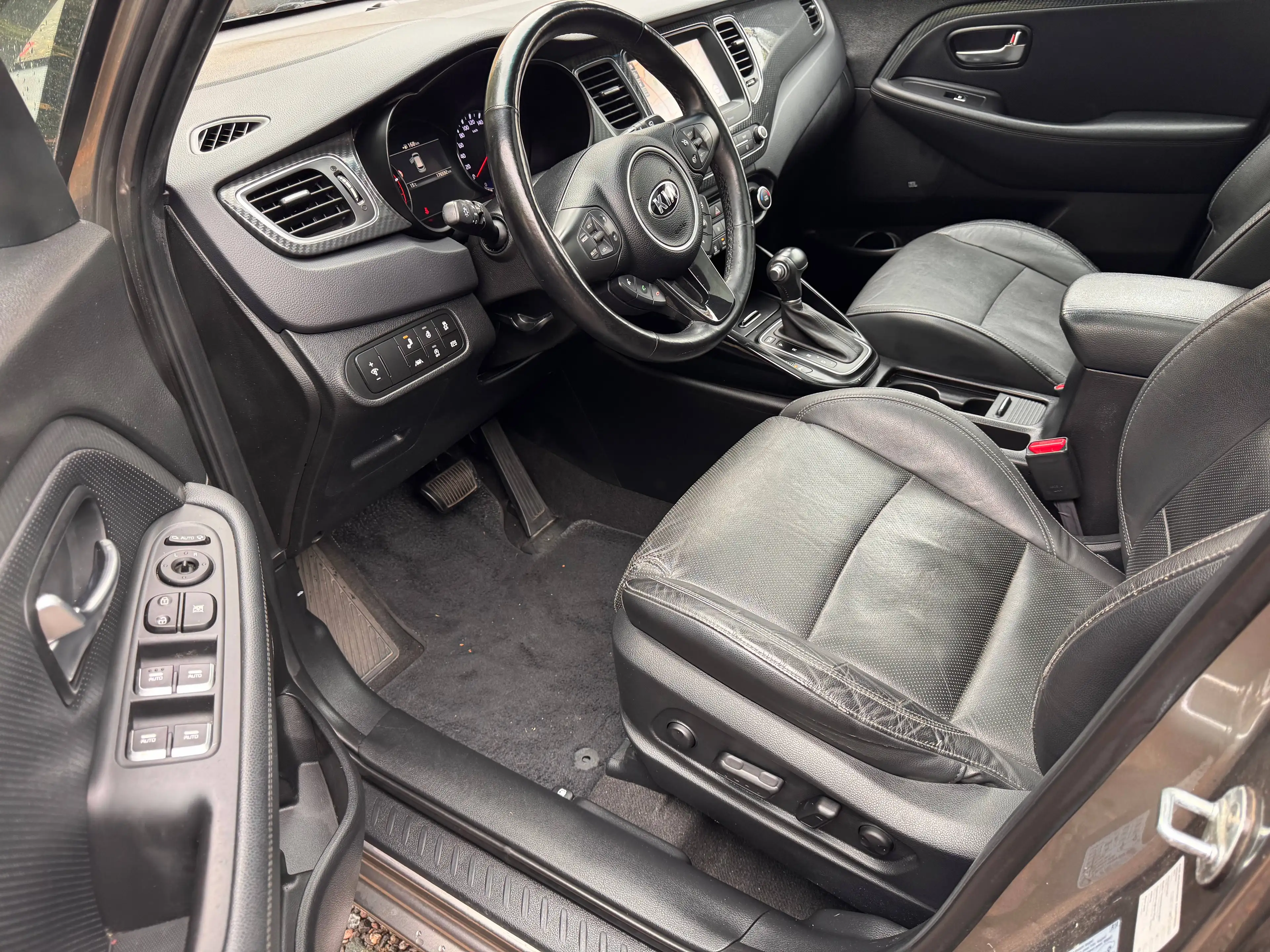 Kia Carens Spirit LEDER Panorama Xenon — photo 8
