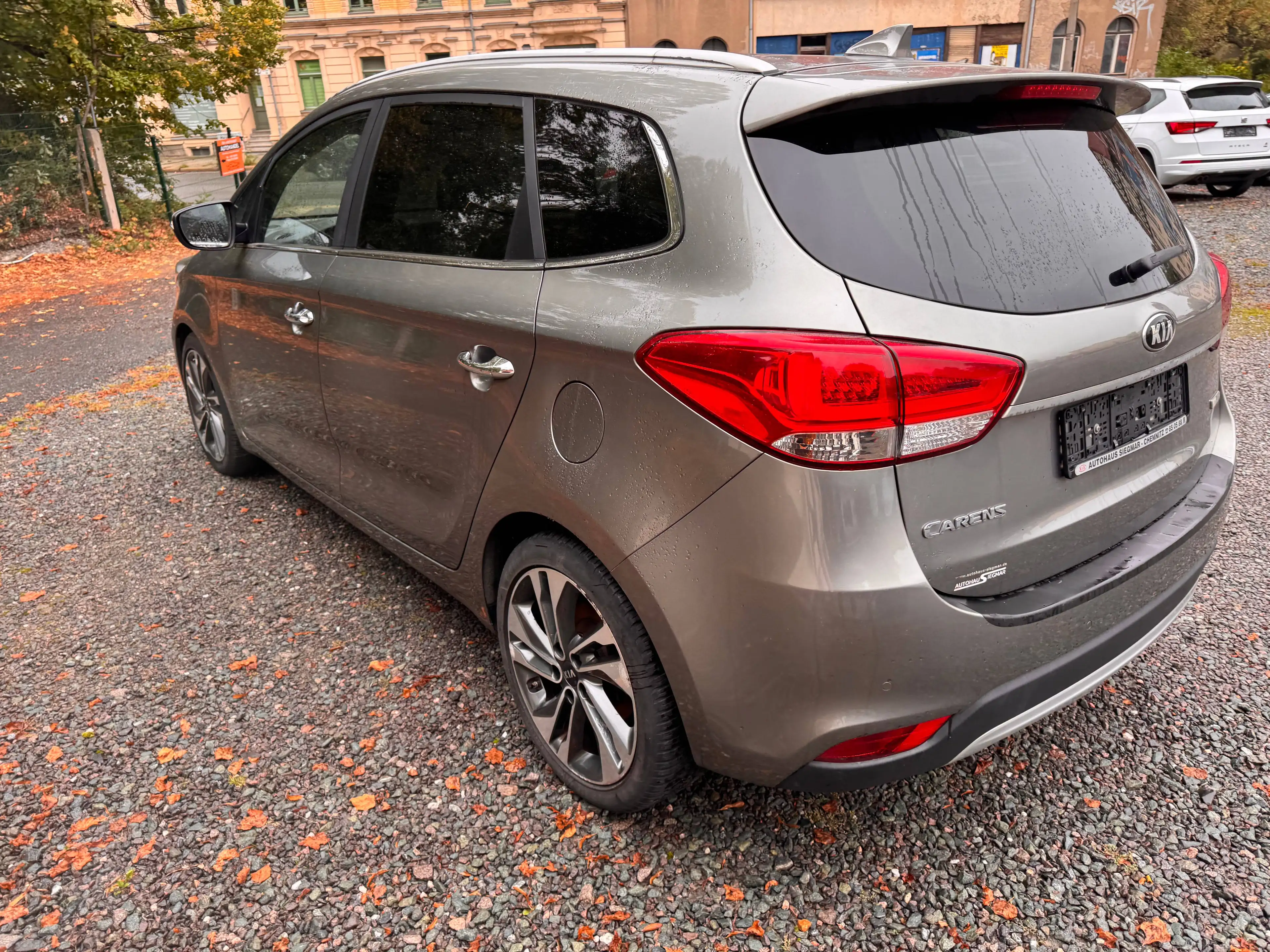 Kia Carens Spirit LEDER Panorama Xenon — photo 4
