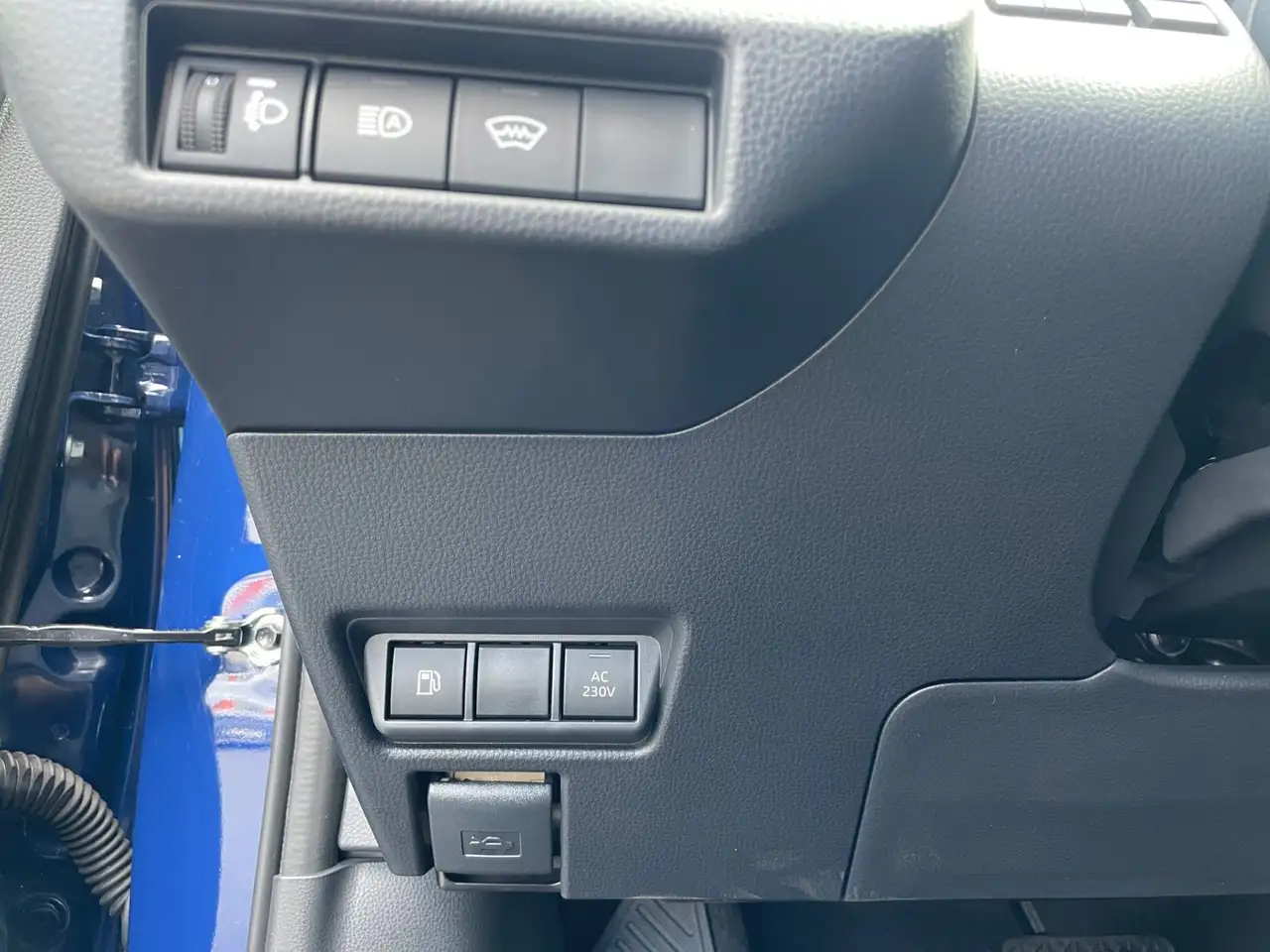 Toyota Prius 2.0 Plug-In Hybrid LED+NAV+APP+SHZ+RFK+PDC, миниатюра 17