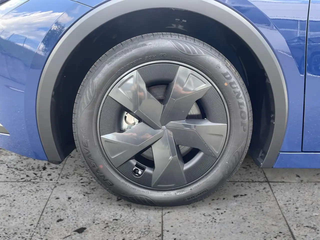 Toyota Prius 2.0 Plug-In Hybrid LED+NAV+APP+SHZ+RFK+PDC, миниатюра 8