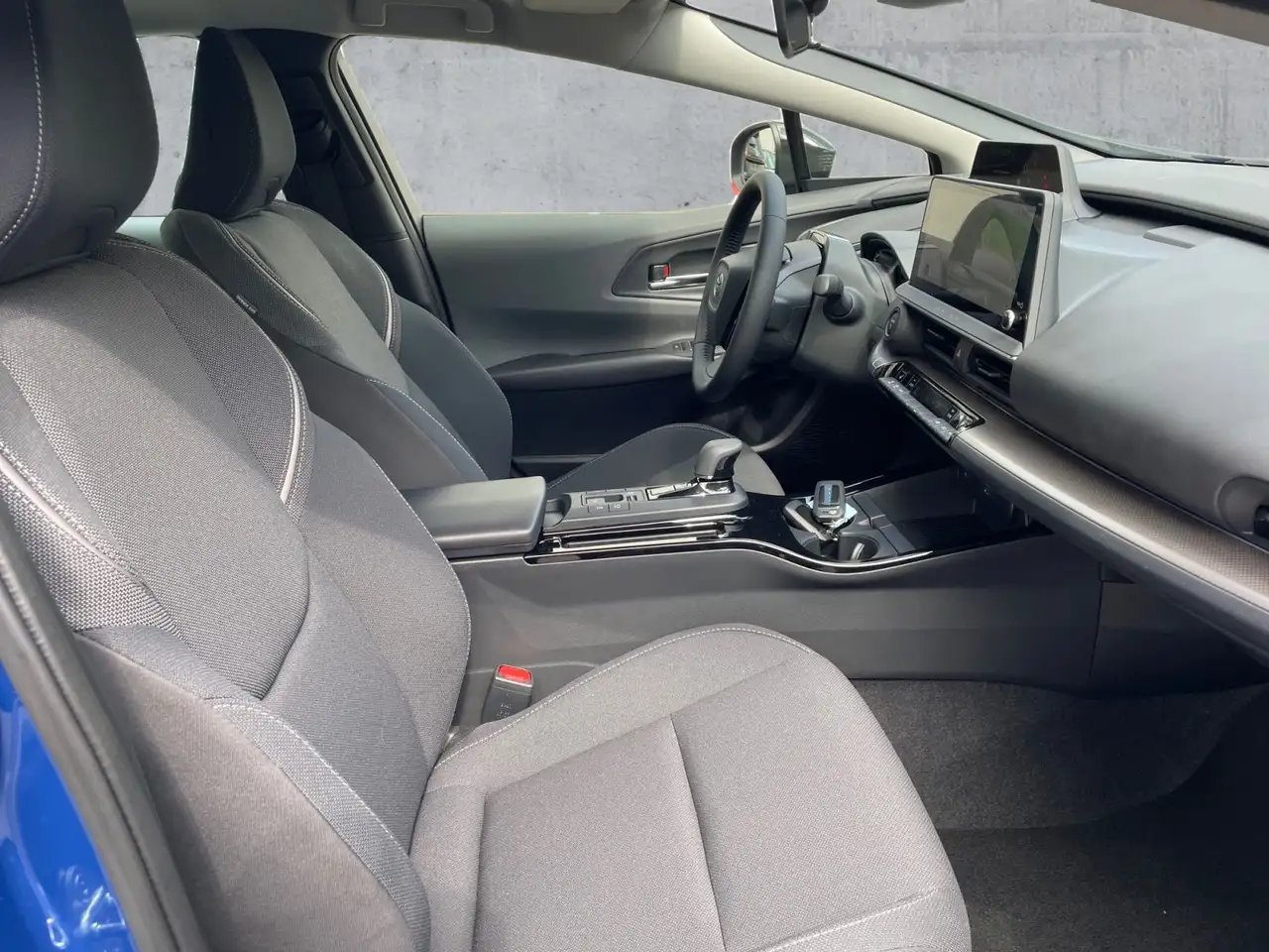 Toyota Prius 2.0 Plug-In Hybrid LED+NAV+APP+SHZ+RFK+PDC, миниатюра 13