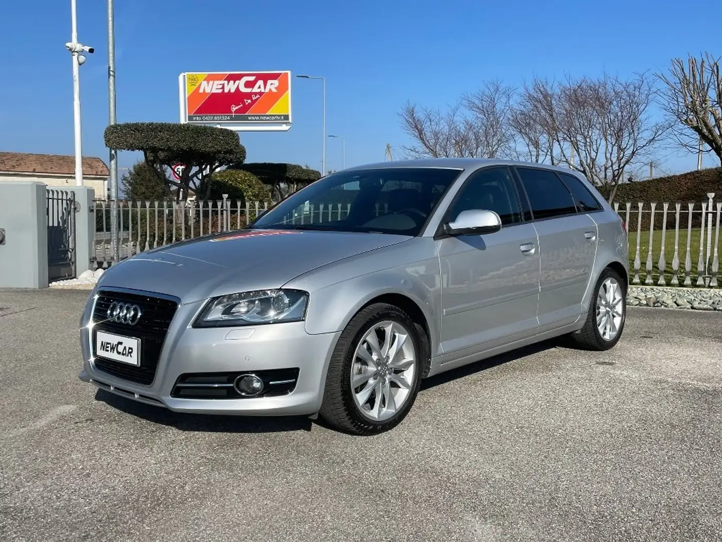 Audi A3 Sportback 1.6 TDI 105cv Ambition S-Tronic Argento - 1