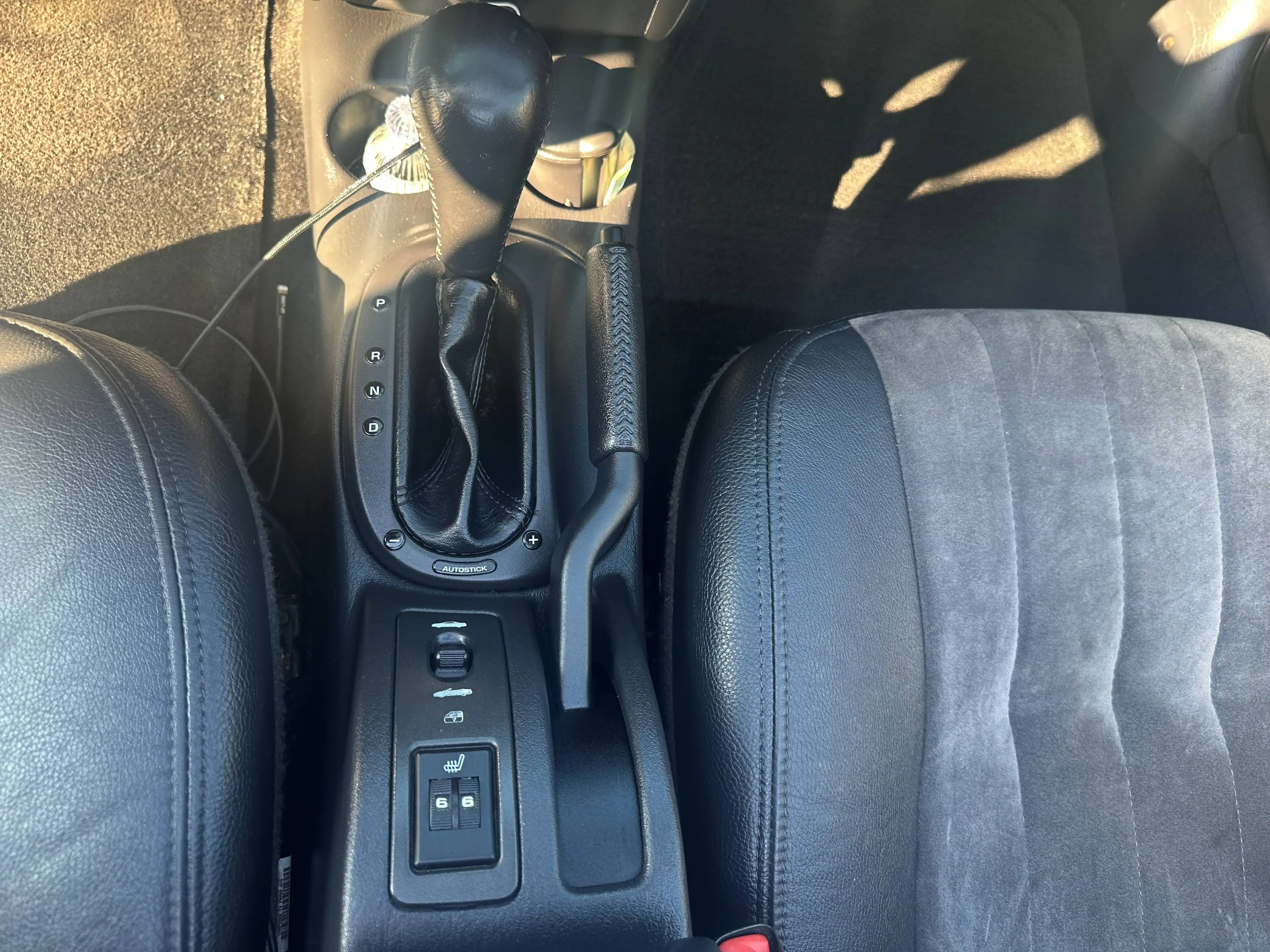 Chrysler Sebring Sebring Cabrio 2,7 Aut.*Klima*PDC*e.Sitze*Tempomat* — photo 14