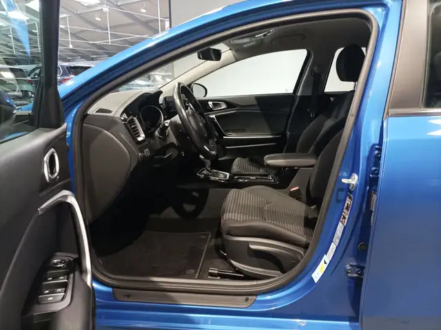 Kia Ceed view 8