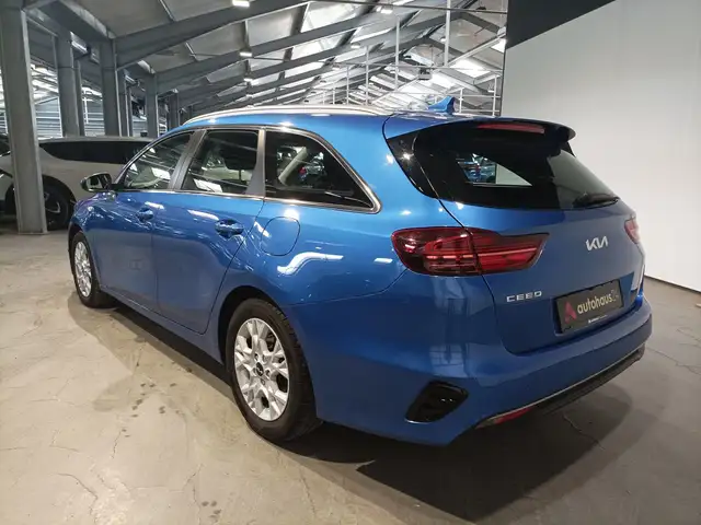 Kia Ceed view 4
