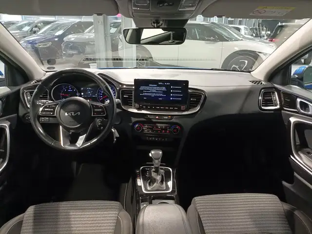 Kia Ceed view 9