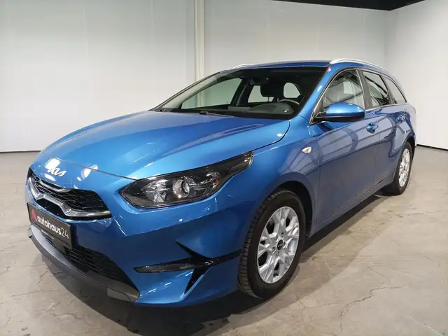 Kia Ceed view 3