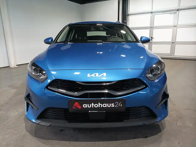 Kia Ceed view 2