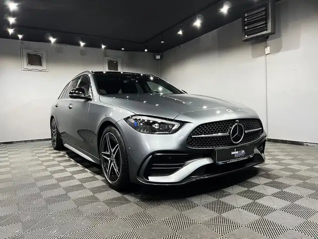 Mercedes-Benz C-Class view 2