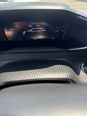 Peugeot 2008 view 6