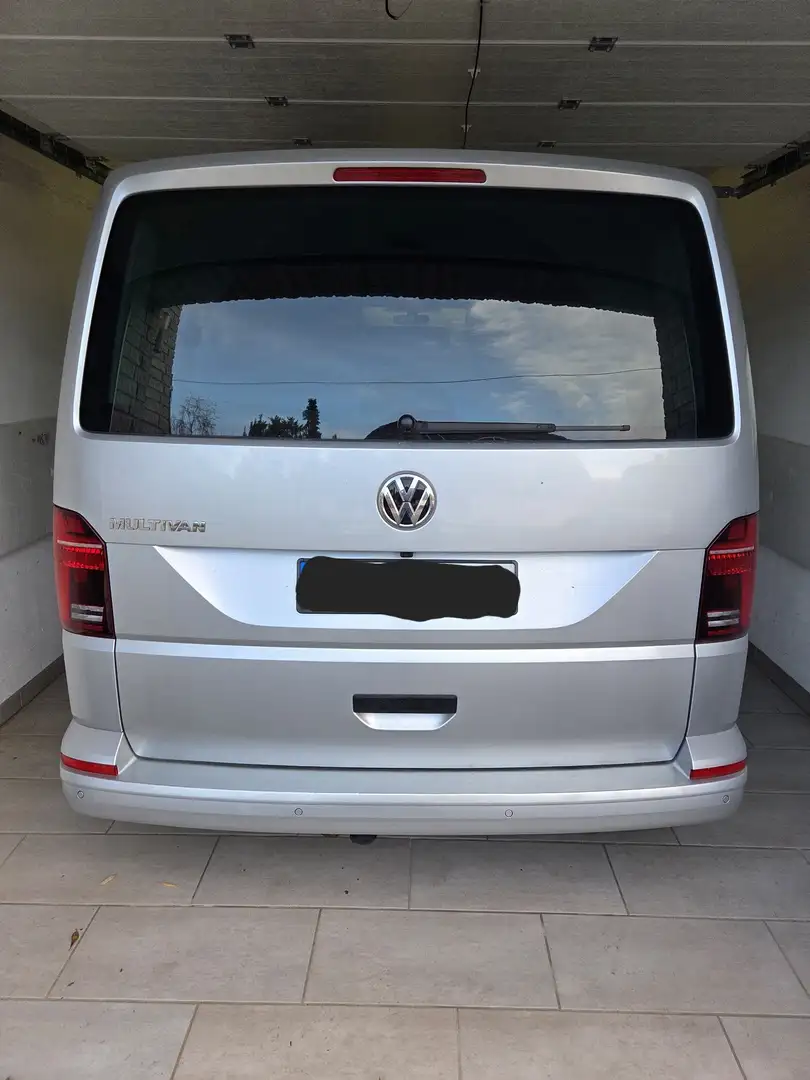 Volkswagen T6.1 Multivan Multivan T6.1 Kurz DSG Trendline Plateado - 2