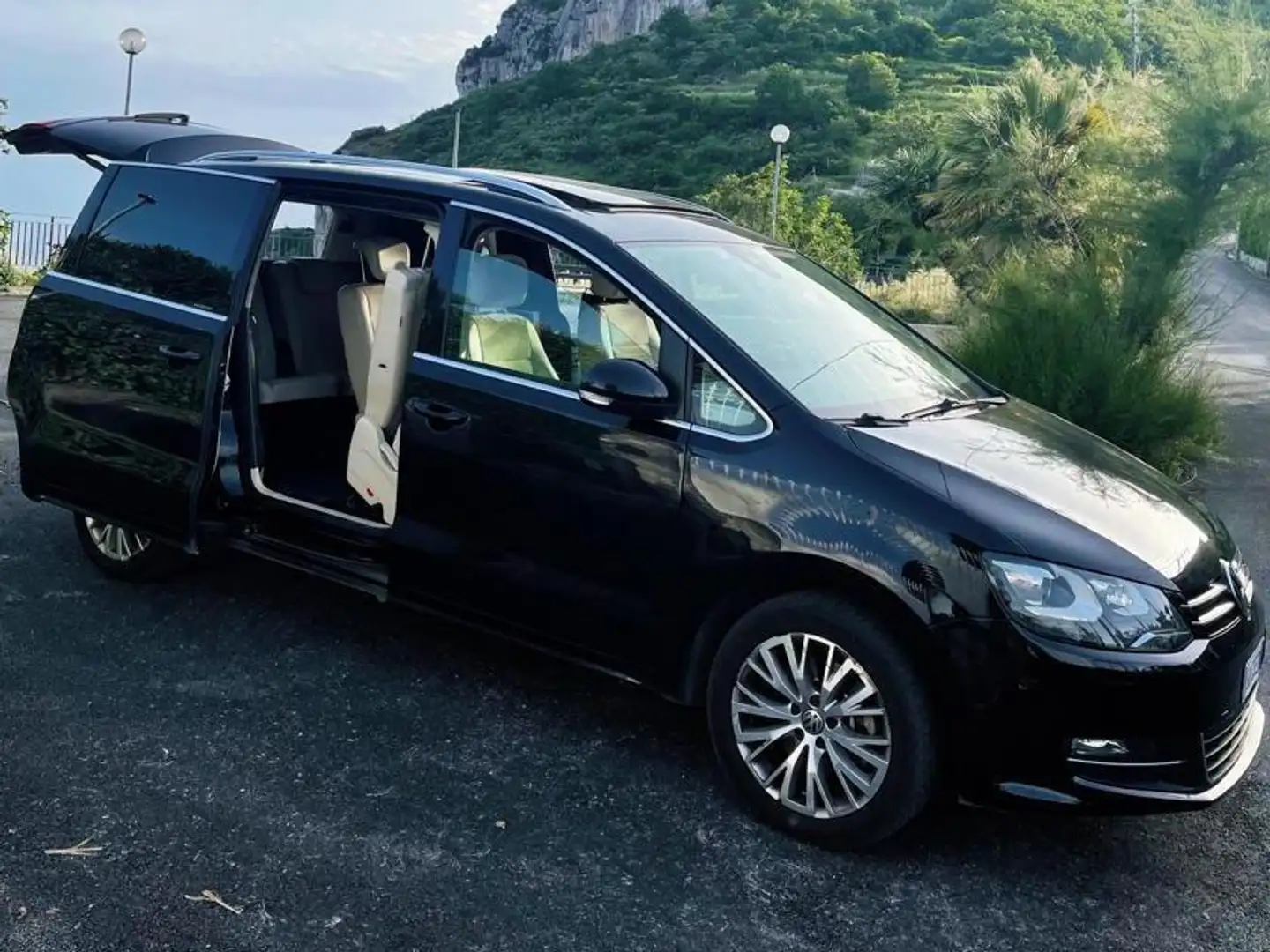 Volkswagen Sharan Sharan II 2010 2.0 tdi Highline Business 170cv dsg Nero - 1