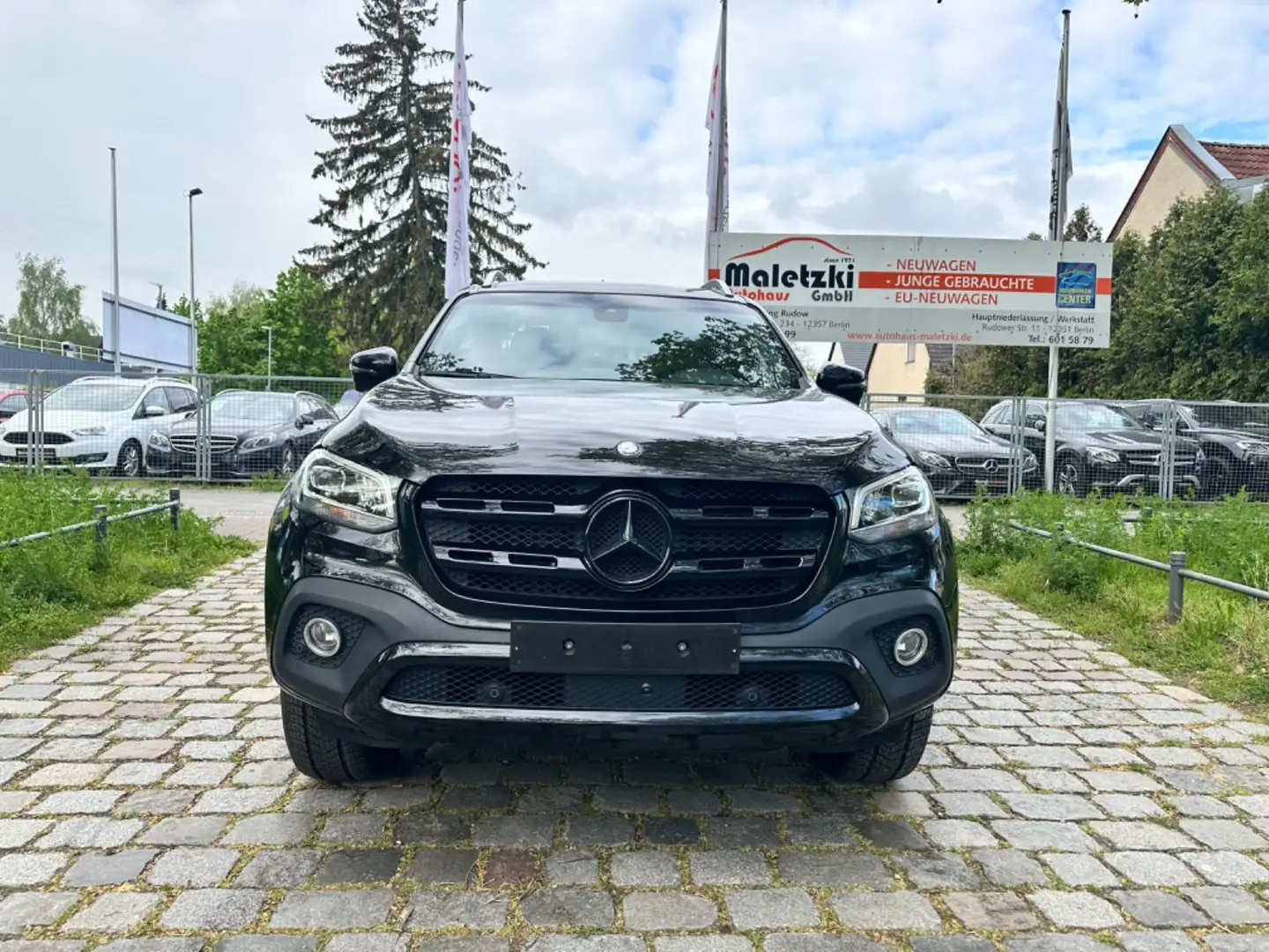 Mercedes-Benz X 350d 4Matic DoKa Edition Power*Keyless*360°Kam crna - 2