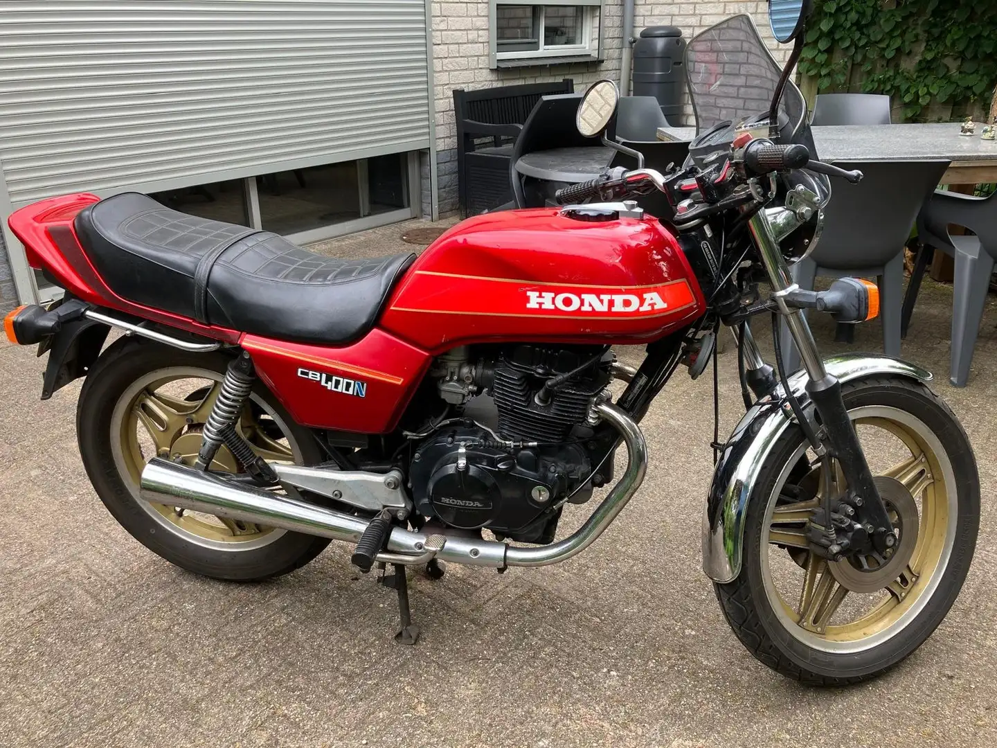 Honda CB 400 Rouge - 2