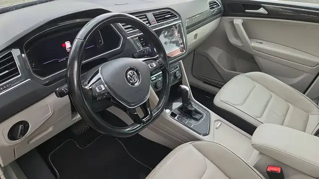 Volkswagen Tiguan view 8