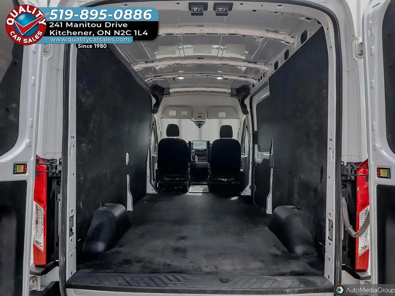 Ford Transit Cargo Van снимка Ford Transit Cargo Van