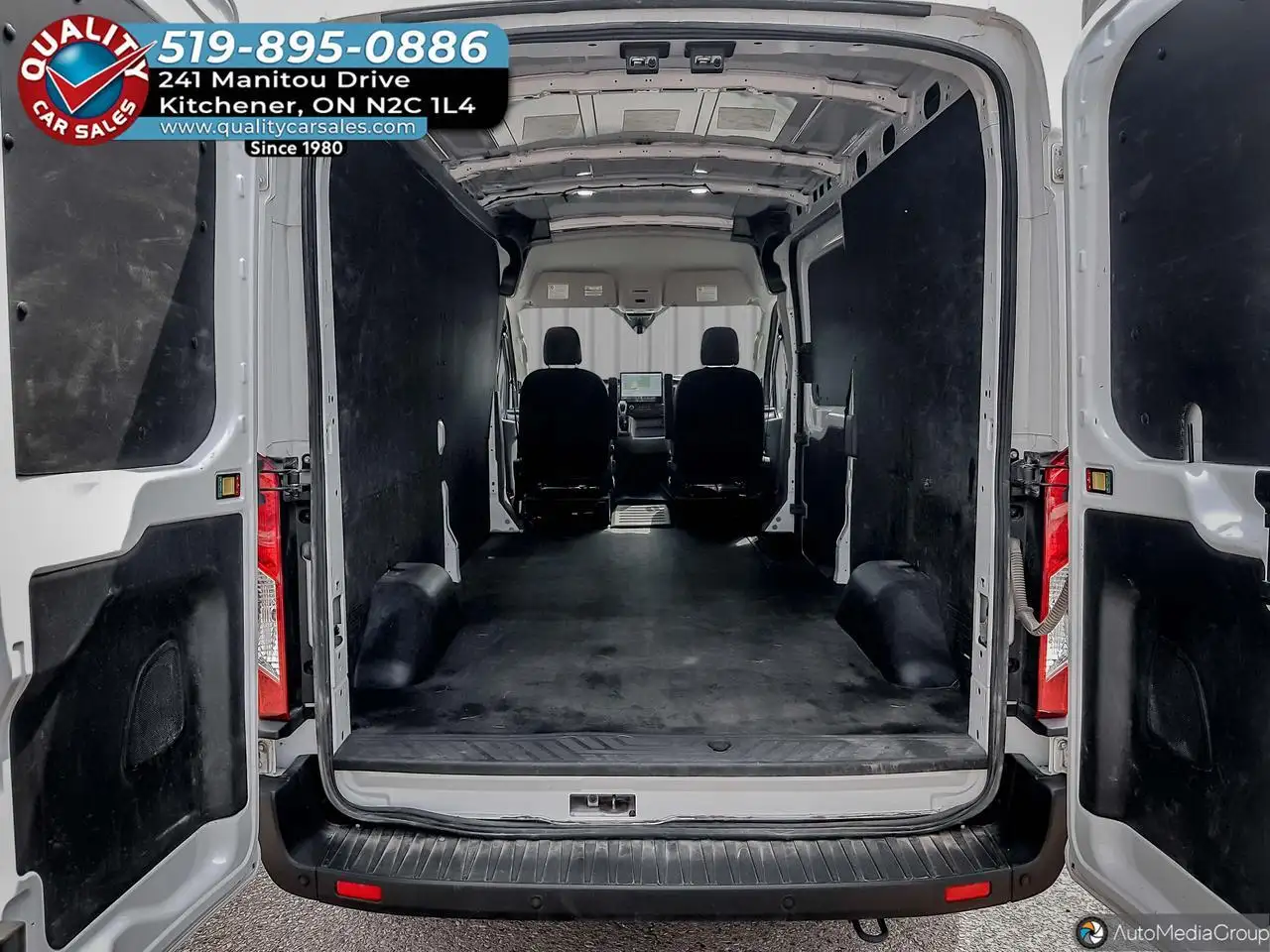 Ford Transit Cargo Van снимка Ford Transit Cargo Van