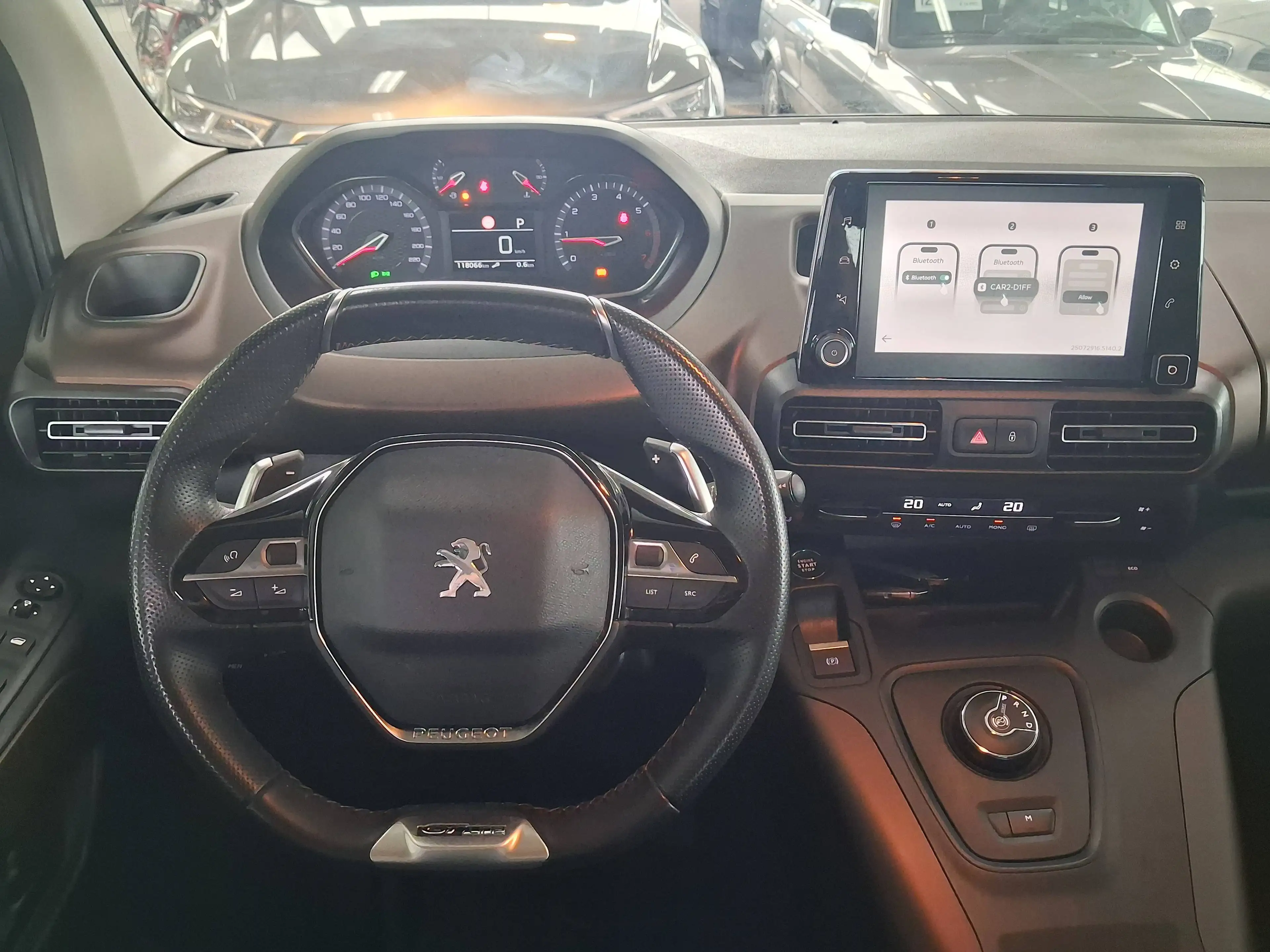 Peugeot Rifter Rifter 1.5 BlueHDi Stand. GT Line AGC S/ BOITE AUTO / CARPLAY / CRUISE / GARANTIE — photo 10