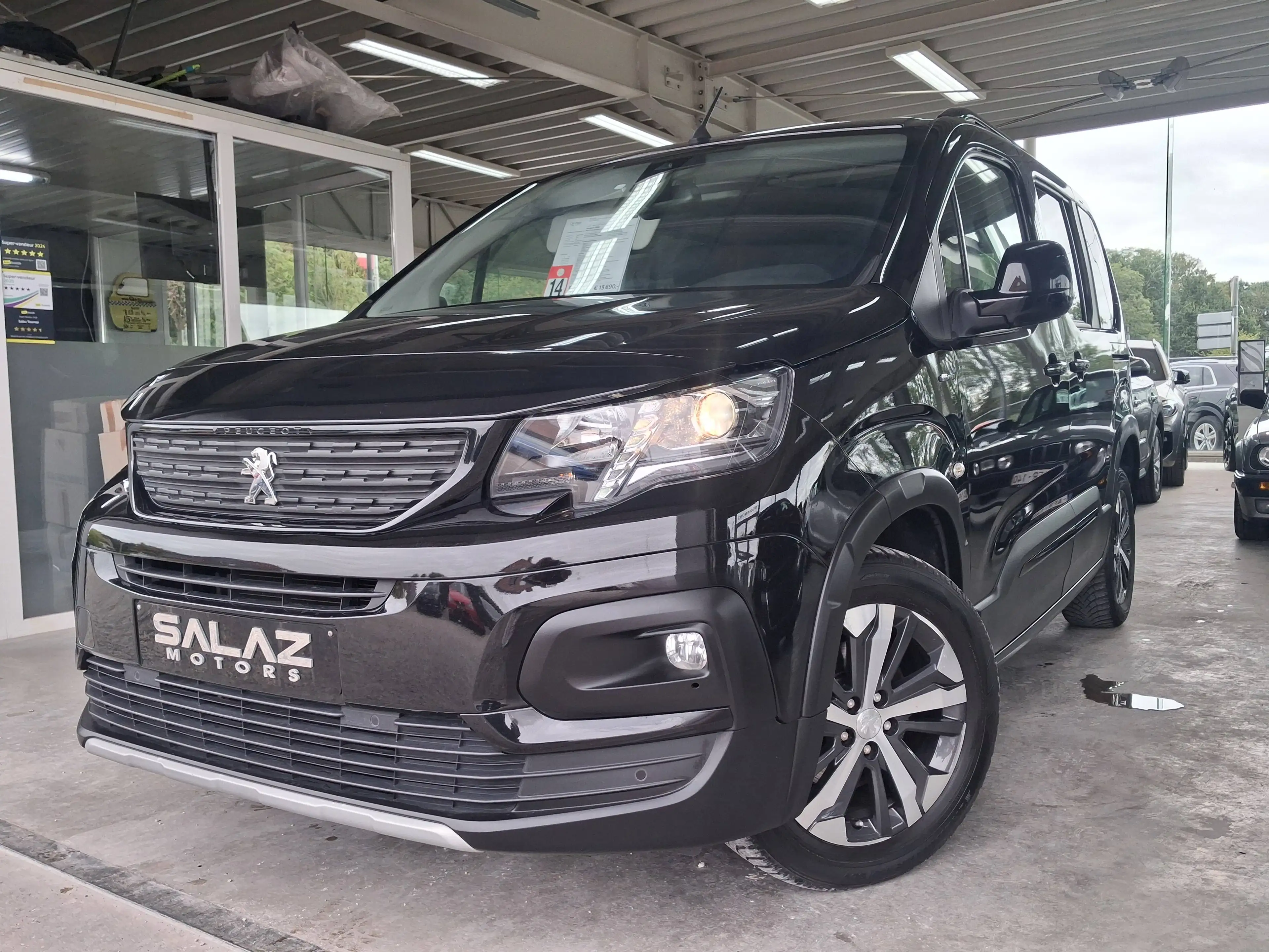 Peugeot Rifter Rifter 1.5 BlueHDi Stand. GT Line AGC S/ BOITE AUTO / CARPLAY / CRUISE / GARANTIE — photo 2