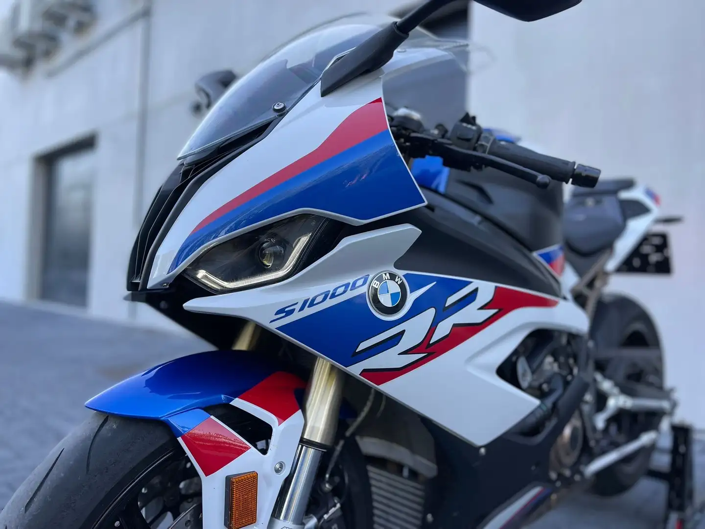 BMW S 1000 RR PAPIERS 100CV | AKRA | JANTES CARBONE Wit - 2