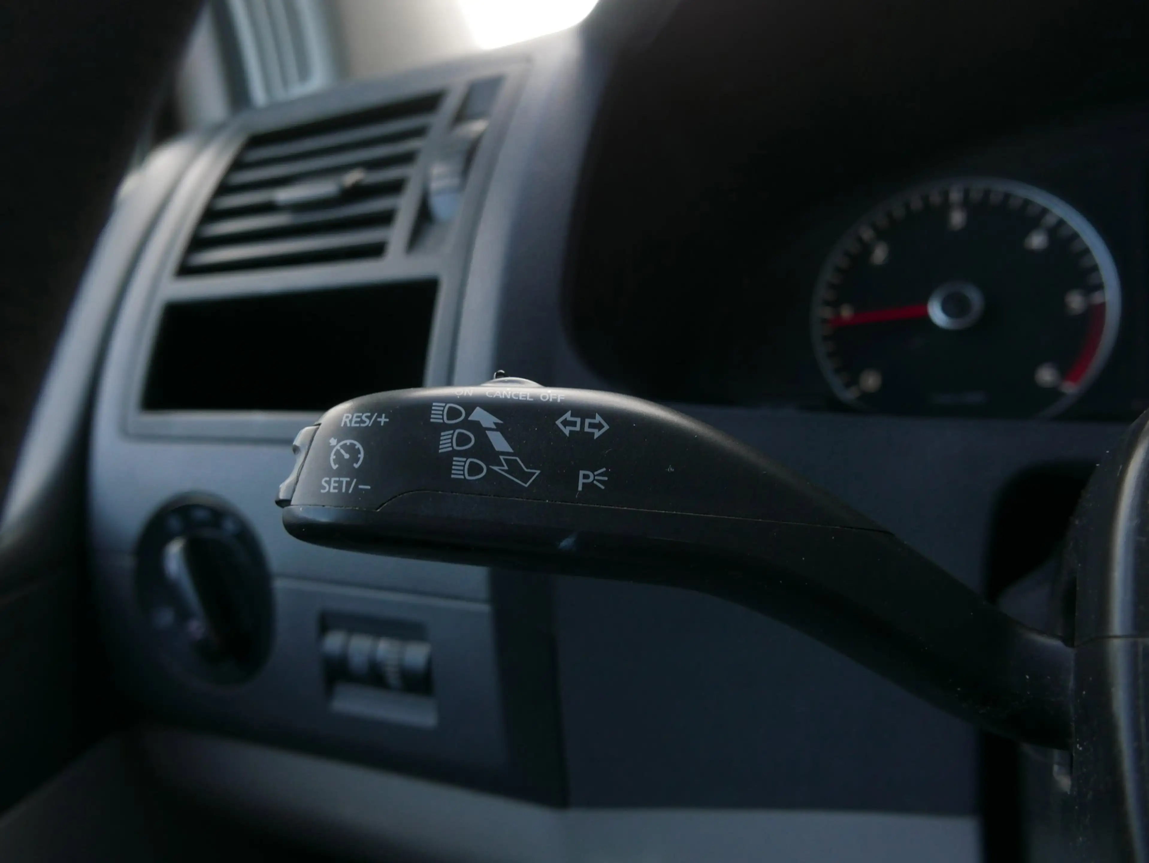 Volkswagen Transporter 2.0 TDI L1H1 BM T800 Baseline Plus AIRCO,TREKHAAK, — photo 8