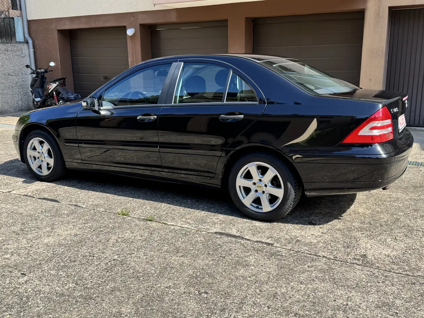 Mercedes-Benz C 180 Kompressor Classic Noir - 2