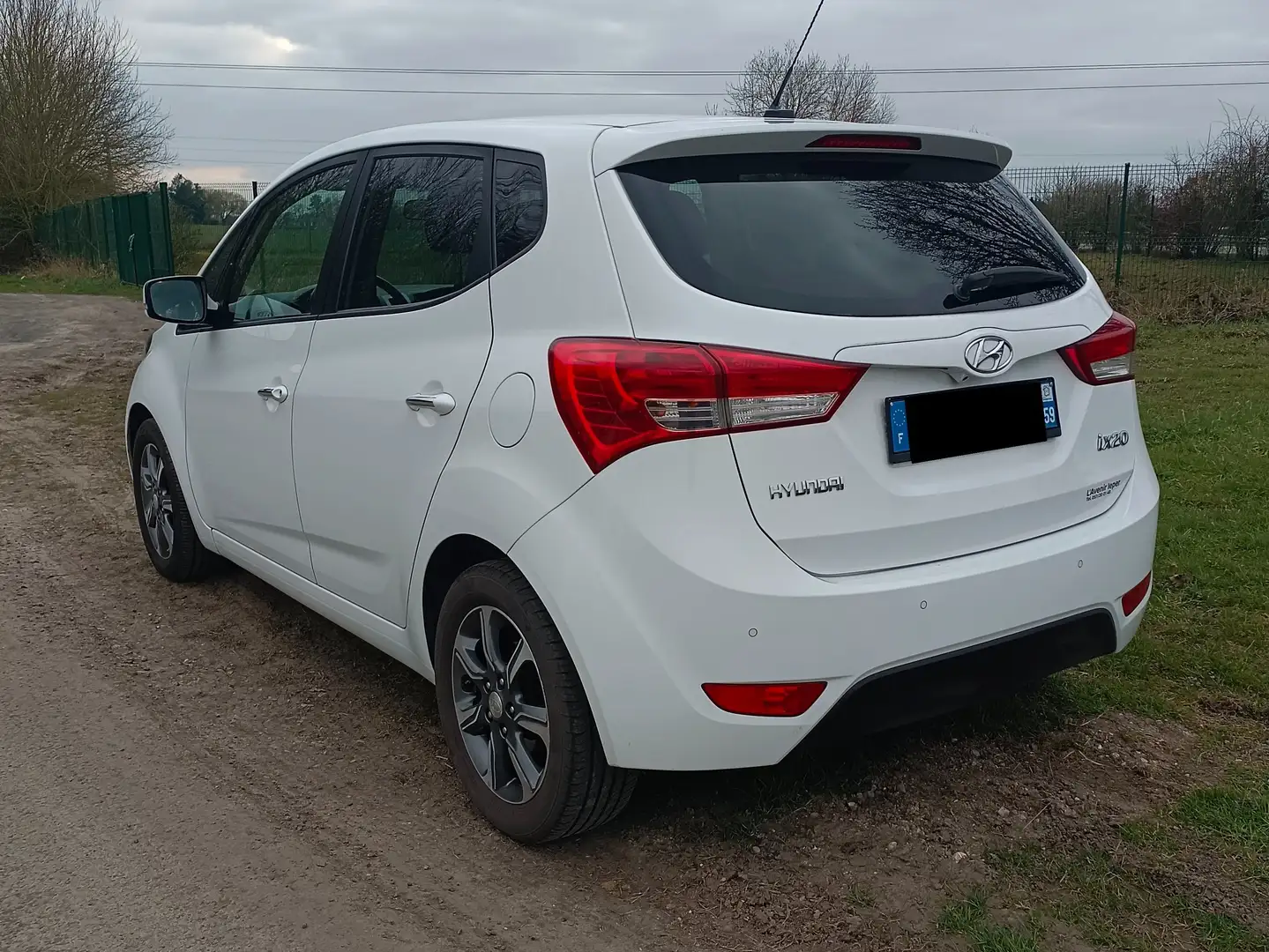 Hyundai iX20 ix20 1.4 90 Blue Drive Intuitive Blanc - 2