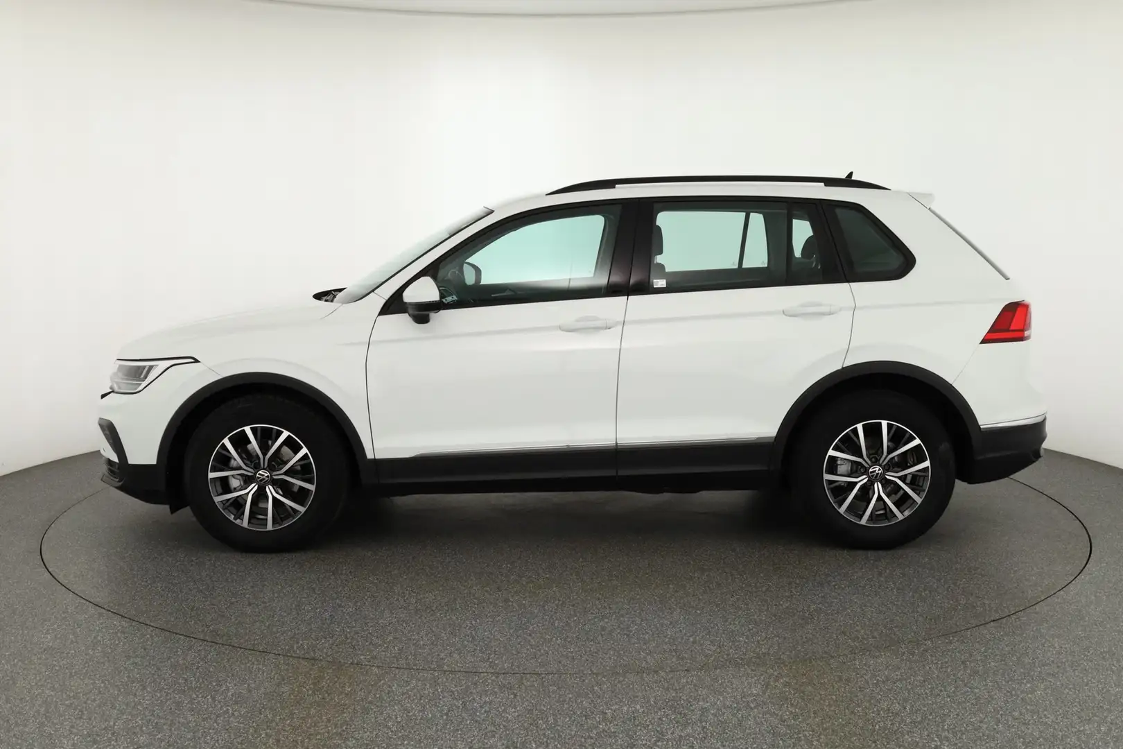 Volkswagen Tiguan 1.5 TSI Life OPF LED Navi ACC Sitzheizung Wit - 2