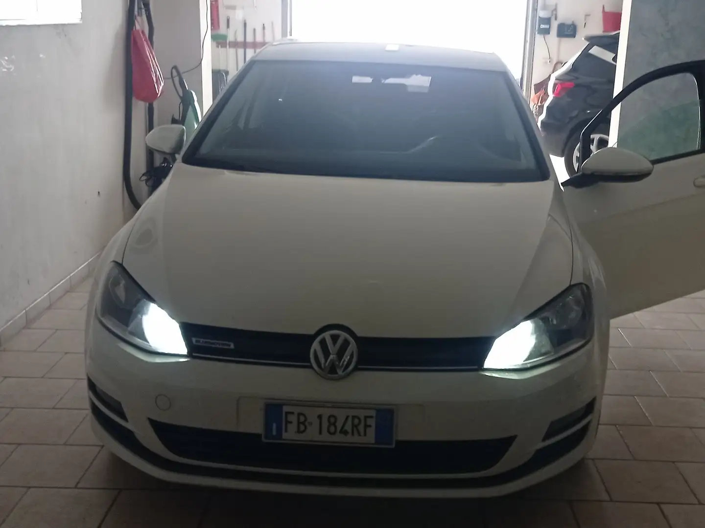 Volkswagen Golf Golf VII 2013 5p 1.4 tgi Trendline Bianco - 2