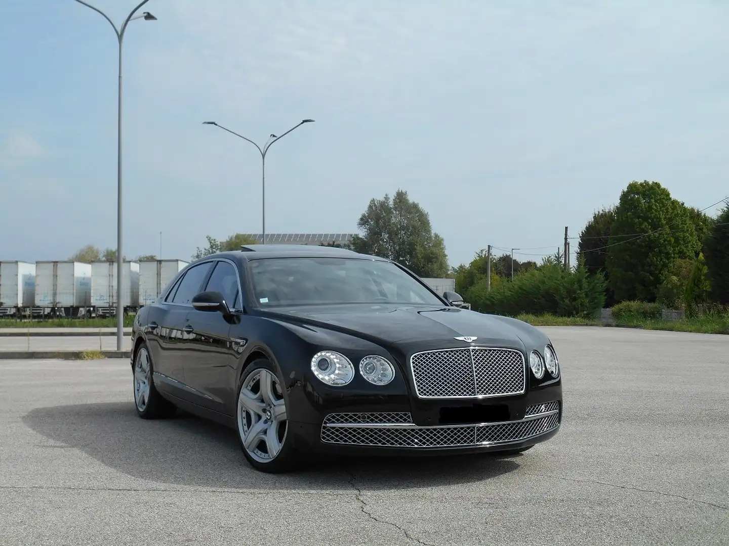 Bentley Flying Spur Mulliner W12 Noir - 1