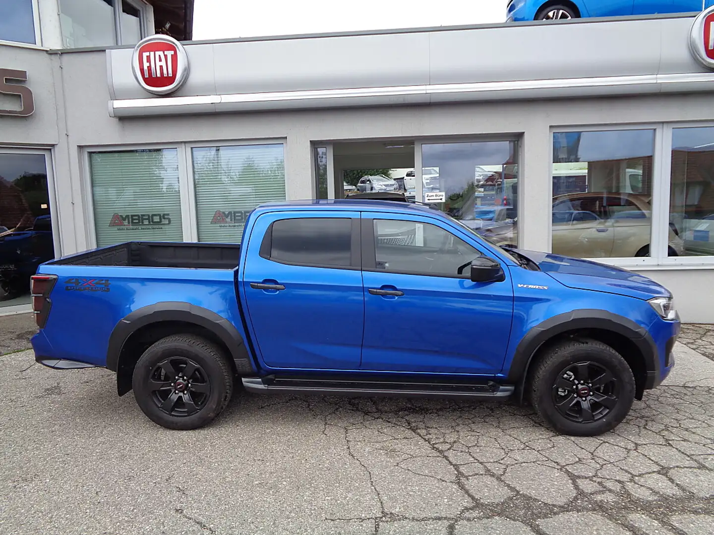 Isuzu D-Max D-MAX Double Cab V-CROSS AT 4x4 Automatik Blau - 2