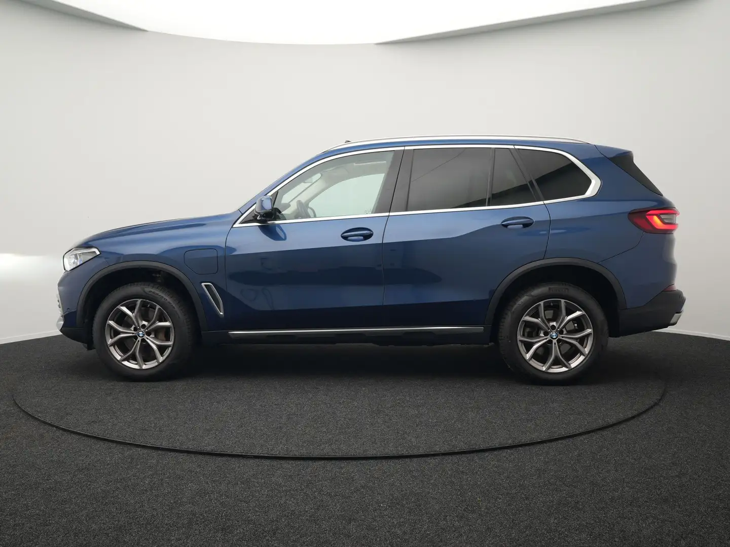 BMW X5 xDrive45e High Executive Plug In Hybrid 394pk PHEV Bleu - 2