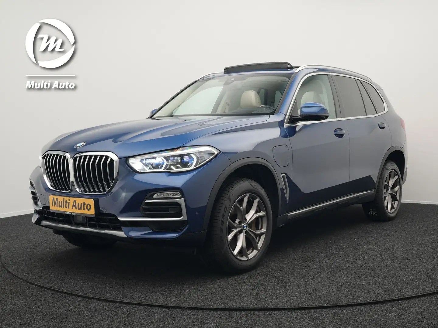 BMW X5 xDrive45e High Executive Plug In Hybrid 394pk PHEV Bleu - 1