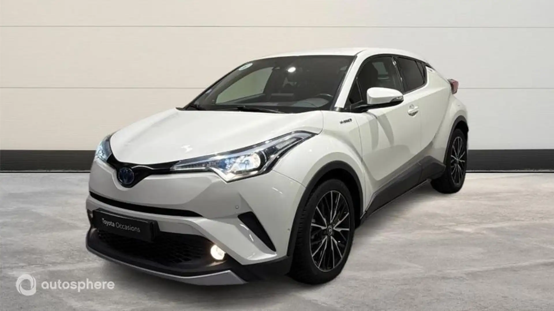 Toyota C-HR 122h Distinctive 2WD E-CVT - 1