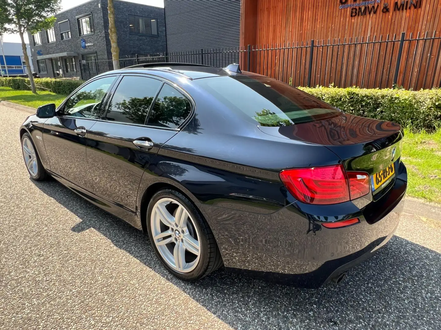 BMW 535 5-serie 535d High Executive, individual, nappa com Zwart - 2