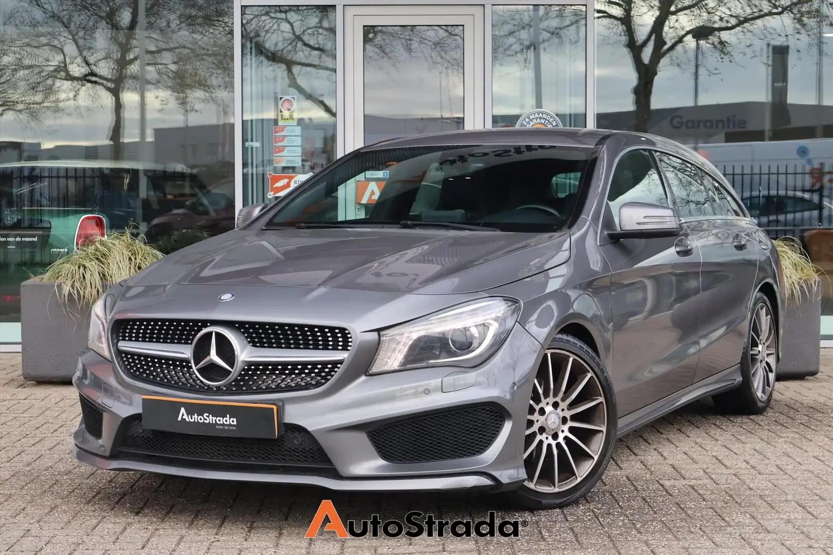 Mercedes-Benz CLA 180 Shooting Brake AMG-Line AUT I Navigatie I Xenon | Gris - 1